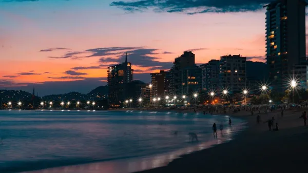 Acapulco — flights from €40