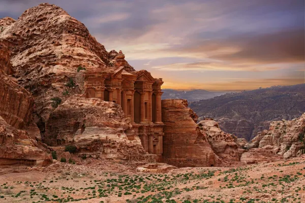 Ad Dammam — flights from €24