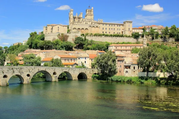 Béziers — flights from €18