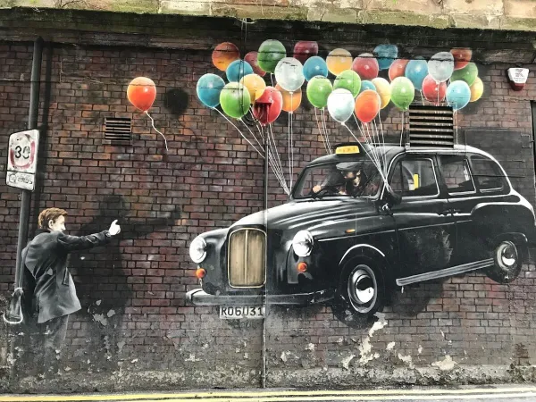 Glasgow — flights from €16
