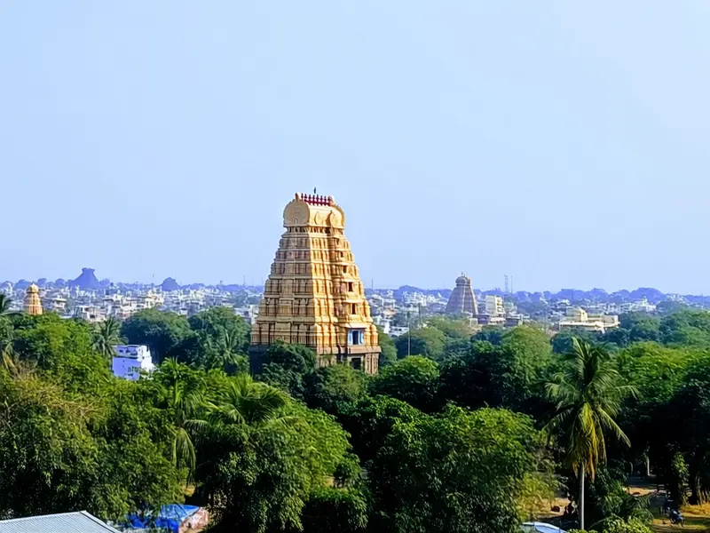 Hubballi skyline — flights from Mumbai from €58, cheapest in December