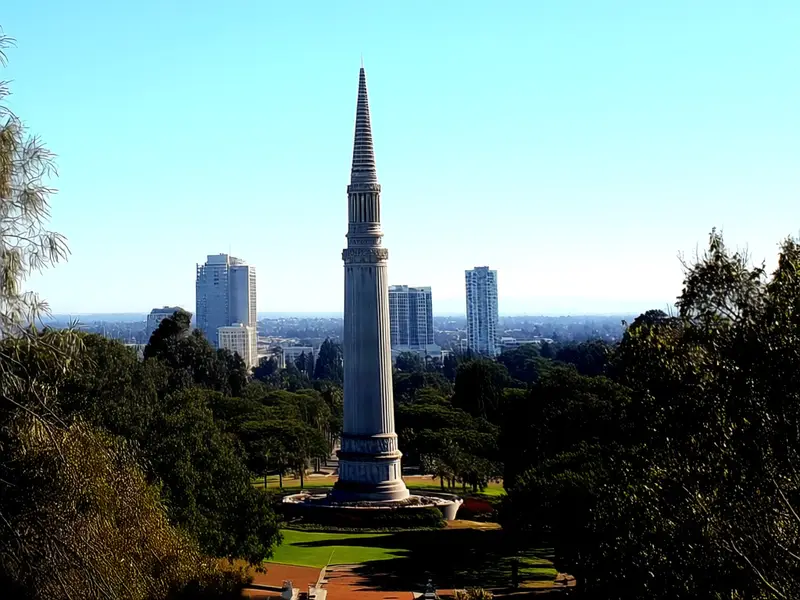 Oakland skyline — flights from New York from €112, cheapest in September