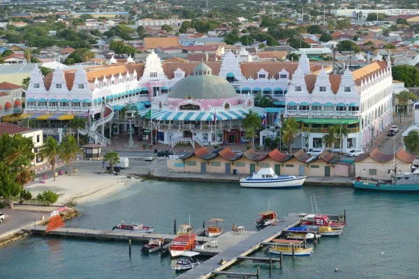 Oranjestad — flights from €121