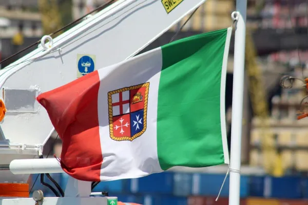 Salerno — flights from €166