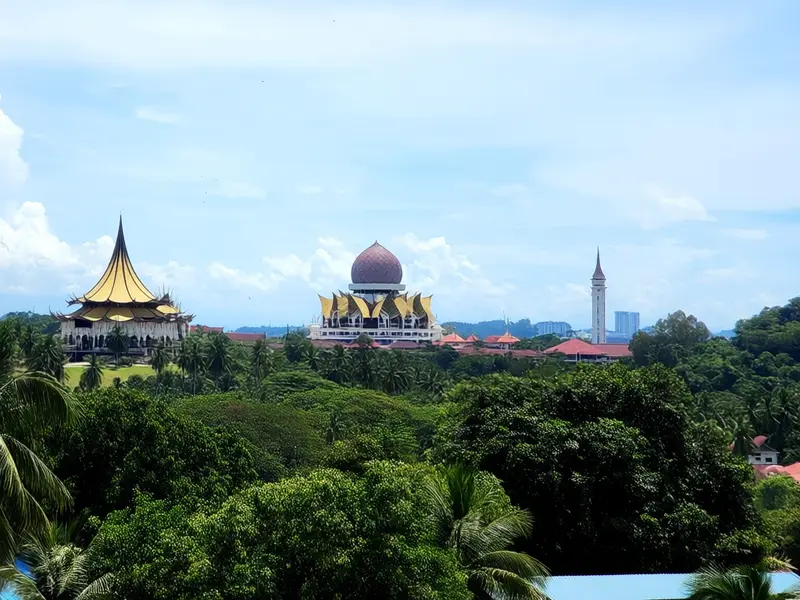 Sandakan — flights from €21