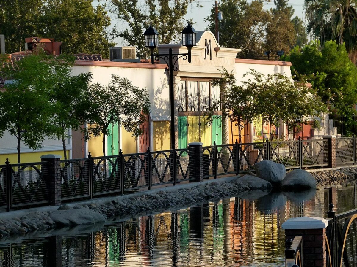 Bakersfield — United States